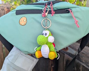 Green Dinosaur Crochet Keychain | Handmade Dino Bag Charm | Kawaii Amigurumi Keyring | Cartoon Plush Gift | Backpack Accessory