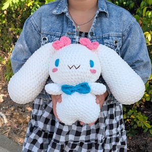 Rollo de canela de peluche tejido a crochet / Perro nube / Tamaño grande / Personajes de anime japonés de peluche / Amigurumi / Animal lindo / Regalos hechos a mano