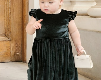 Velvet frock Baby Girls Cosy Vintage Round Neck Knee Length Solid Black Fit & Flare Party Princess Black Dress Puff Sleeve Girl Dresses.
