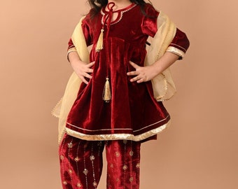 女の子用マルチカラーシャララ、サルワールカミーズ、パキスタンの子供服、女の子の民族衣装、シャララ子供服、女の子用シャララ、子供服、サルワールスーツ
