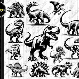 Puede incluir: Ilustraciones en blanco y negro de dinosaurios en varias poses, incluyendo un T-Rex y un Estegosaurio. La imagen incluye el texto "SVG • PNG • JPEG • EPS • DXF" y el logo "BLANK PRINTS".