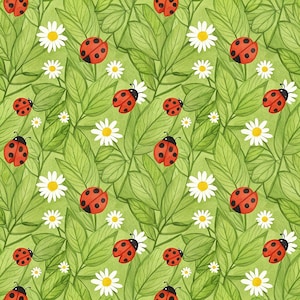 Puede incluir: Un patrón repetitivo que presenta mariquitas de color rojo brillante con puntos negros intercaladas entre hojas verdes vibrantes y pequeñas flores de margarita blancas con centros amarillos. El diseño crea una superficie botánica densa.
