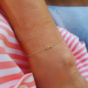 14k Gold Endless Love Bracelet - Minimal Infinity Symbol Solid Gold Gift - Infinity Charm Bracelet Everyday Use - Jewelry Christmas Present