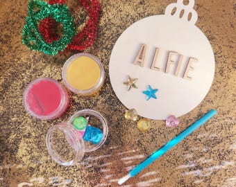 Christmas Bauble Craft Activity Kit | Personalised Stocking Filler | Paint your own Xmas Decoration for Christmas Tree | Childrens Gift