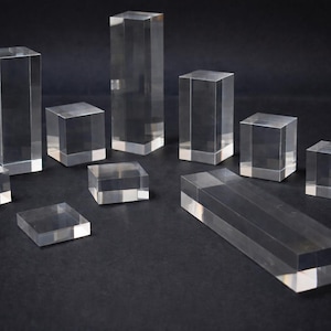 Soporte elevador de acrílico para exhibición – Pedestal de plexiglás transparente para exhibición de joyería, artículos minoristas y coleccionables – Exhibidor de plexiglás