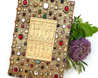Gemstone book cover made of gilded copper with 180 pearls and 76 gemstones for a Missale Romanum (missal) from 1889, magnificent cover