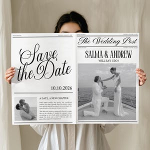 Peut inclure: Annonce de mariage en noir et blanc de style journal avec le titre "Save the Date" et la date 10.10.2026. Le côté droit présente "The Wedding Post" avec les noms "Salma & Andrew" et une photo de fiançailles.