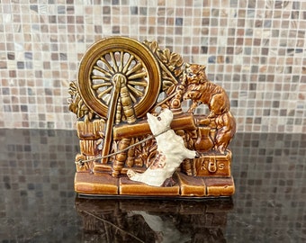 Vintage McCoy Dog And Cat With Spinning Wheel Planter 1950's.