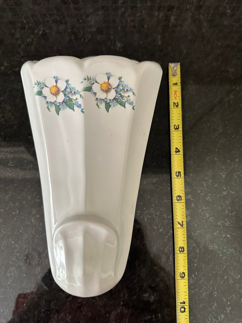 Vintage McCoy Wall Planter With Daisy And Cornflower Pattern zdjęcie 6