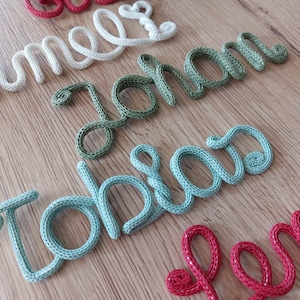 Personalisierter Schriftzug aus Draht/Wolle Schriftzug aus Wolle 4cm l Schriftzug aus Wolle l Platzkarte