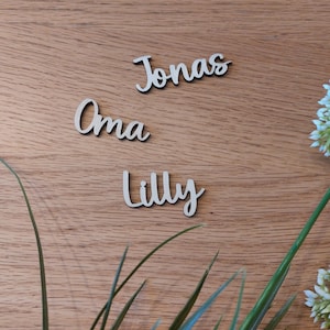 Platzkärtchen Schriftzug Holz l Platzkarte l Sitzplatz l Namensschild aus Holz l personalisiert l Gastgeschenk l Hochzeit l Feier