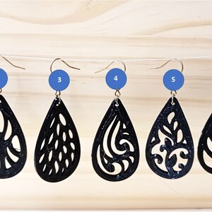 Teardrop earring image 9