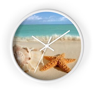 Sand und Meer Uhr, Strand Wanduhr, Ozeanszene Uhr, Küstenwohnkultur, Küstendekoration, Tropische Uhr, moderne Wanduhr, coole Uhr
