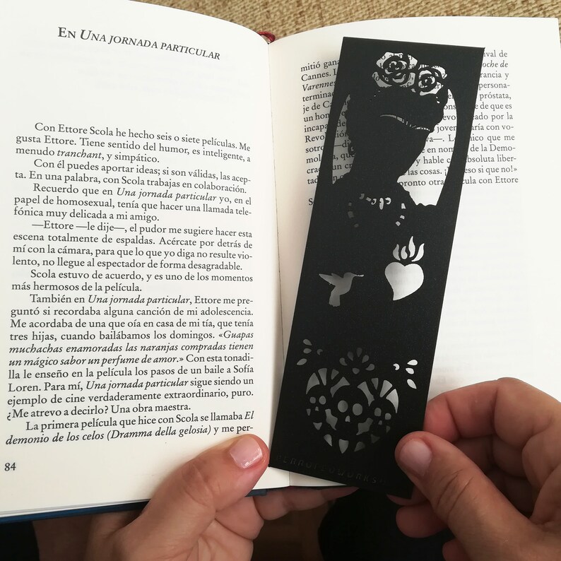 Alice in Wonderland Die-cut Bookmark - Etsy UK