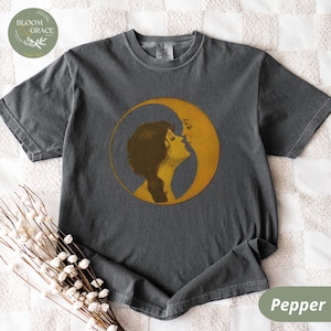 Vintage Illustration Shirt Woman Kissing Moon Tshirt Retro Style Tee Art Nouveau Shirt Comfort Colors Shirt Women Graphic Tee Pepper