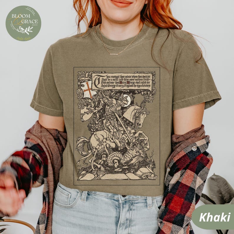 Camicia medievale, camicia Castlecore, maglietta Knightcore, camicia ispirata al Medioevo, camicia con drago di San Giorgio, camicia rinascimentale, abbigliamento Renfaire Whimsigot Khaki