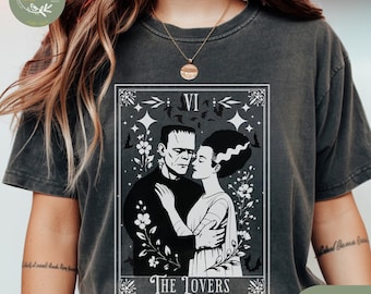 Maglietta con i tarocchi di Frankenstein e la sposa, maglietta gotica di Halloween, maglietta vintage horror, maglietta romantica con i tarocchi, maglietta coordinata per coppie