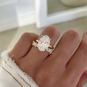 3.05 CT Oval Cut Moissanite Engagement Ring Set, Hidden Halo Wedding Ring Set, Oval Cut Bridal Ring Set, Vintage Marquise Cut Matching Band