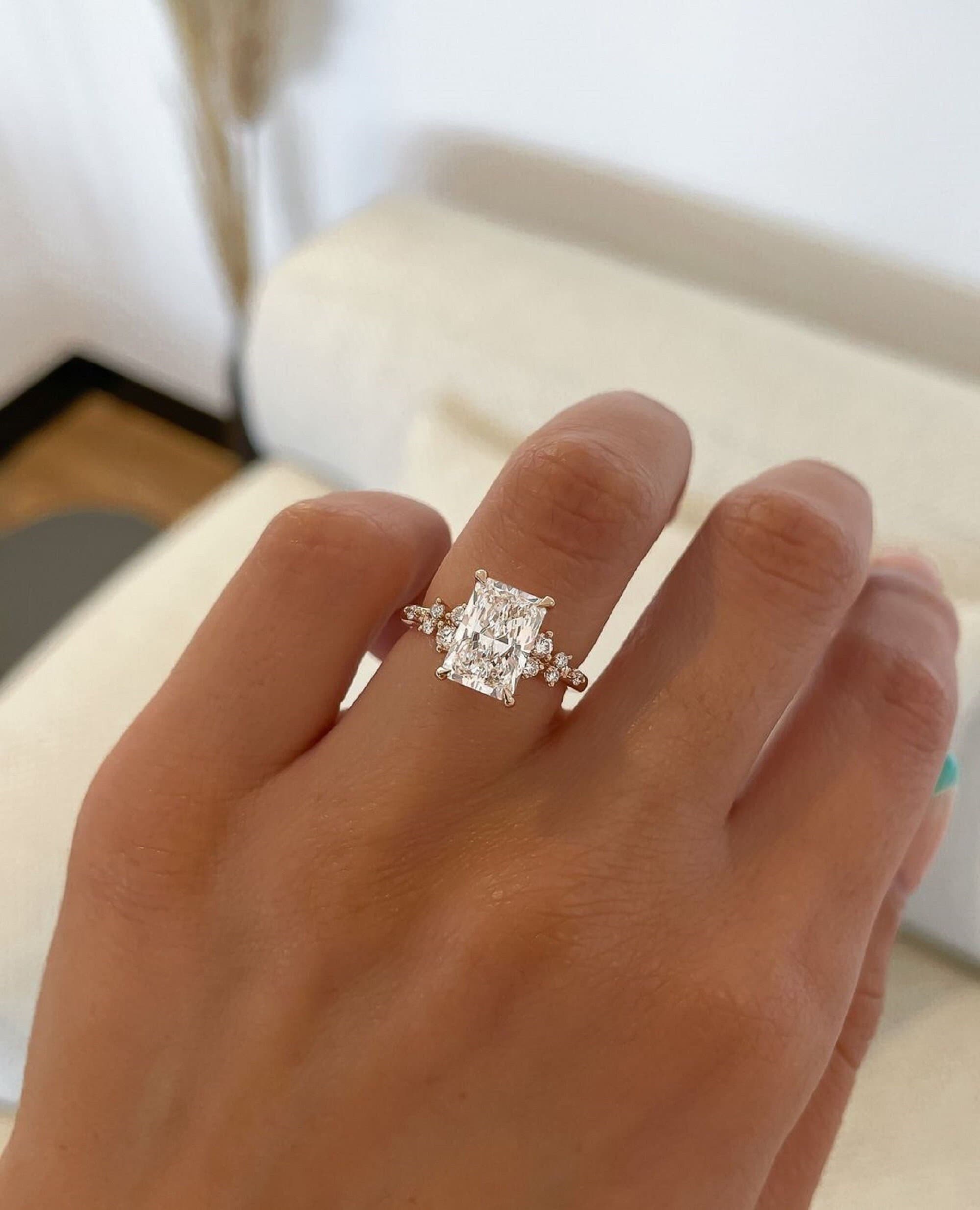 Art Deco 3.25 CT Elongated Radiant Cut Moissanite Engagement Ring Unique Cluster Wedding Ring Radiant Solitaire Ring Anniversary Gifts/Ring