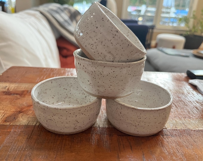 Ramekin in farmhouse white on brown speckled clay - Hand made!  Food and dishwasher safe (single)