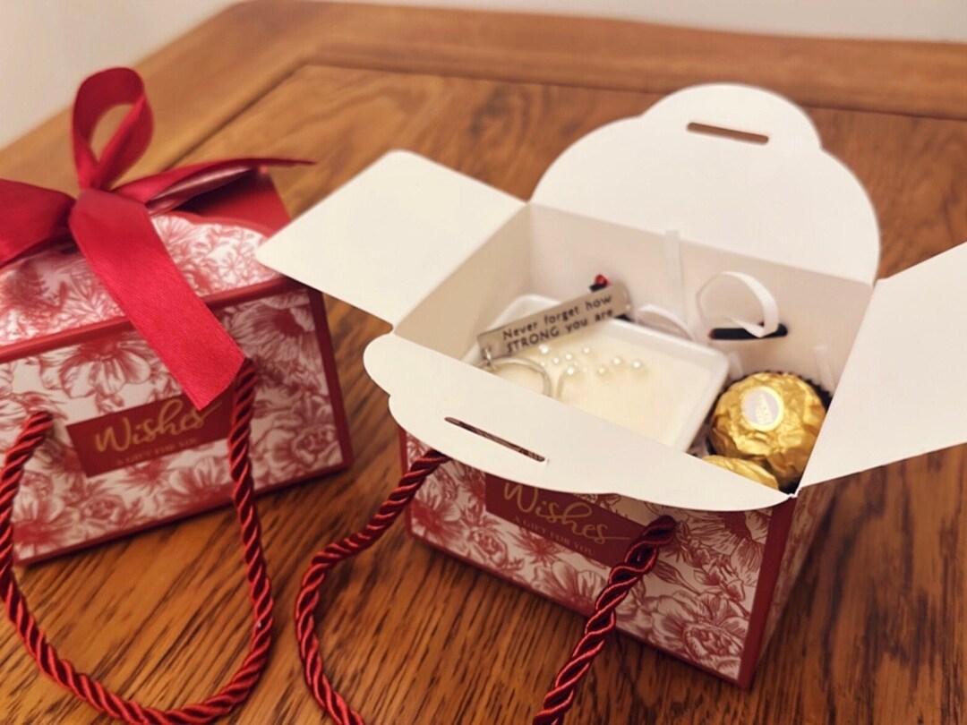 Christmas & New Year Gift Box Handmade Candle Birthday Gift Anniversary