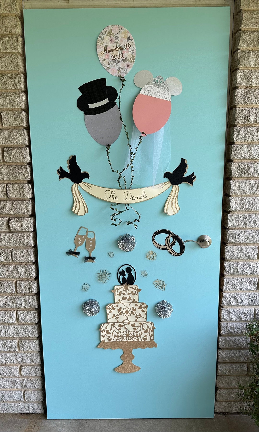 Disney Door | Disney Door Decorations | Disney Window Decorations ...