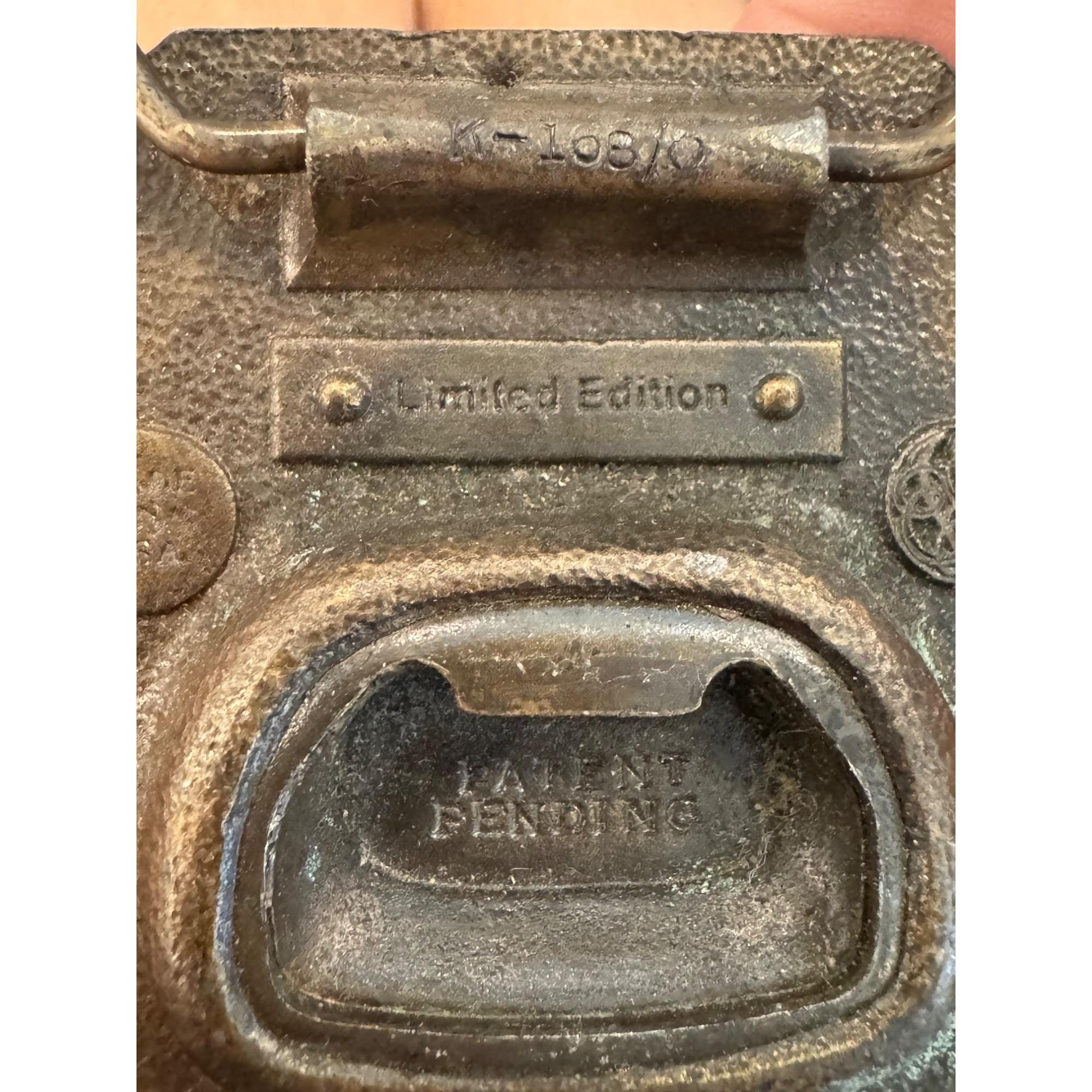 Olympia Beer ヴィンテージ ベルト バックル Vintage Olympia Beer Brass Belt Buckle Rectangular Design Embossed