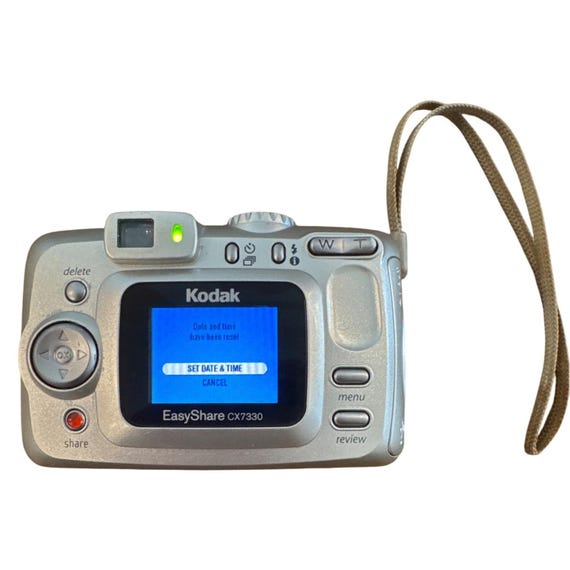 Kodak Easyshare CX7330 Digital Camera 3.1 MP Silver With Carry