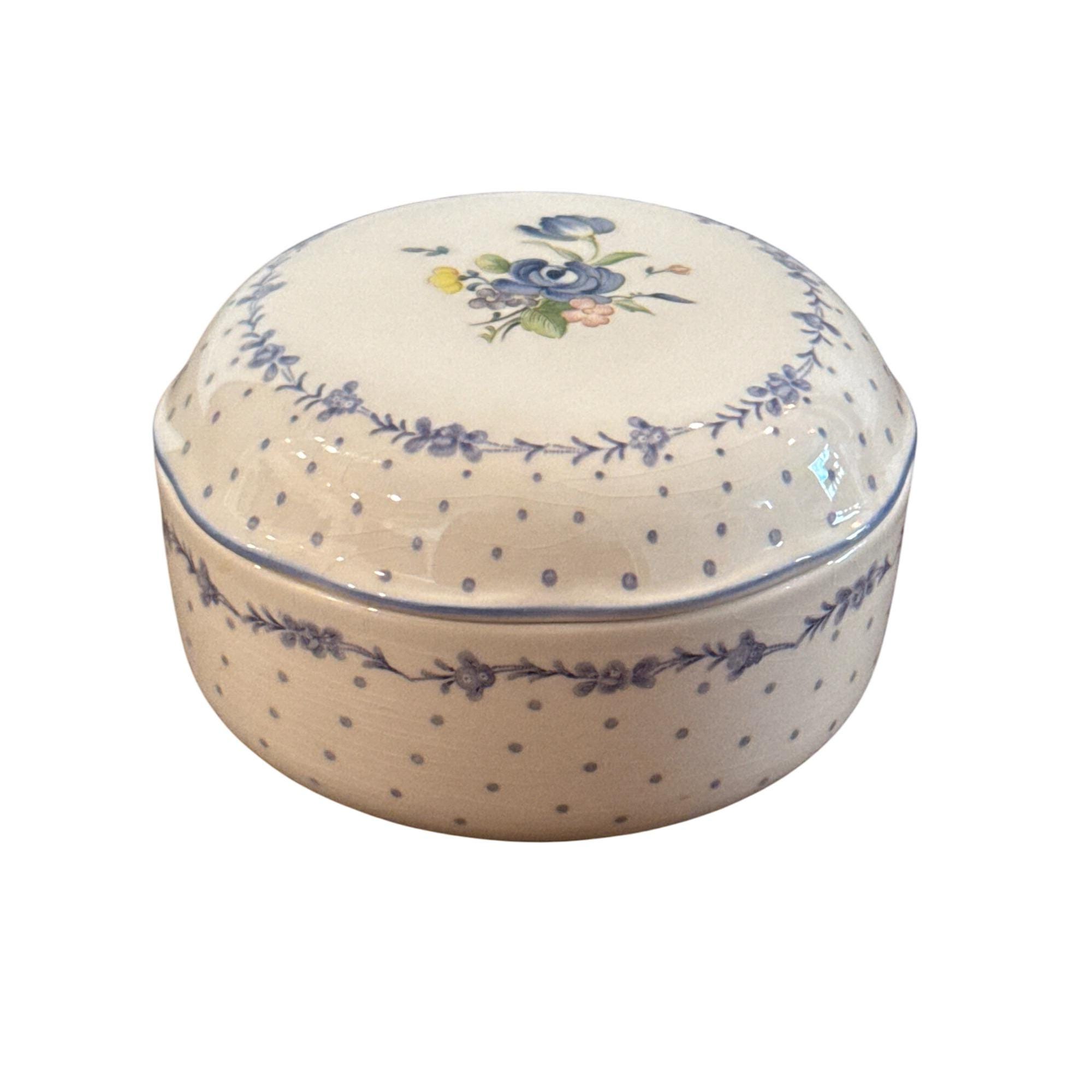 花柄装飾の陶器 ヴィンテージ ニッコー 花柄 陶器皿 蓋付き 電子レンジ対応 ブルー 花