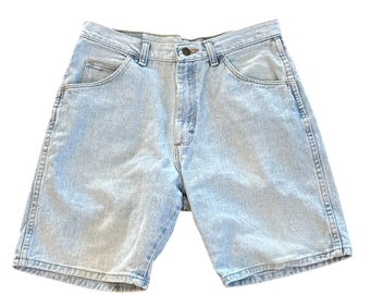 Wrangler Mens Vintage Light Wash Denim Shorts Size 32