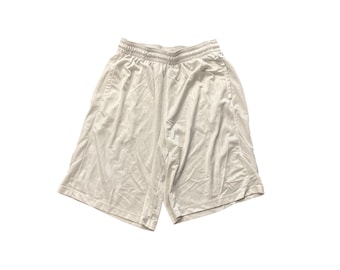 Vintage Nike Białe spodenki do koszykówki XL