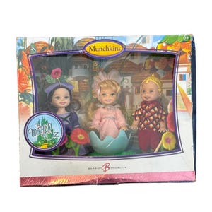 Conjunto de bonecas vintage Mattel Barbie Collector Wizard Of Oz Munchkins em caixa original 2006