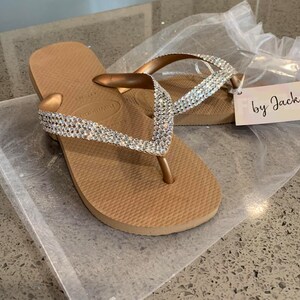 Bridesmaids, weddings, bride gift, parties, gifts, wedding receptions, vacation sandals, haviana, Swarovski Crystals, flip flops, bling