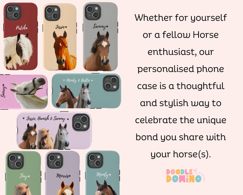 Pu&ograve; includere: Una collezione di custodie per telefono personalizzate con immagini di cavalli. Le custodie sono disponibili in una variet&agrave; di colori e design, e ogni custodia presenta una razza di cavallo diversa. Le custodie sono perfette per gli amanti dei cavalli e gli appassionati.