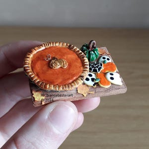 Dollhouse miniature Pumpkin pie with Spooky themed iced cookies platter / Baking / Biscuits / Halloween / Miniature food / OOAK