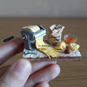 1:12 scale Dollhouse miniature Pasta maker preparation board / Pasta roller machine / Linguine pasta / Flour / miniature Italian food / OOAK