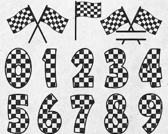 Könnte beinhalten: Schwarz-weiße karierte Zahlen von 0 bis 9 mit einer abgerundeten Schriftart. Zwei schwarz-weiße karierte Flaggen sind in der oberen linken Ecke gekreuzt. Eine weitere schwarz-weiße karierte Flagge befindet sich auf einem Mast in der oberen Mitte. Zwei weitere schwarz-weiße karierte Flaggen sind in der oberen rechten Ecke gekreuzt.