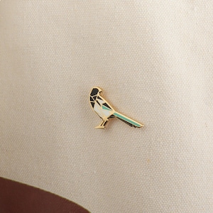 Magpie - Enamel Pin | Brooch | Delicate Accessory | Gift | Unisex
