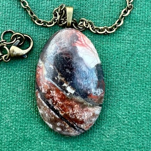 Black Lace Agate Oval Pendant Necklace