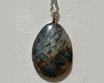 Dendritische opaal druppelvormige hanger ketting