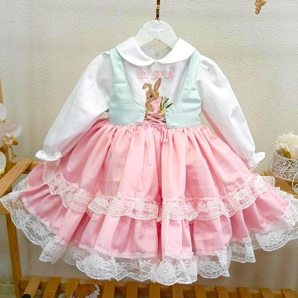 Nom personnalisé lapin brodé style vintage robe bébé fille, robe de Pâques pour enfants, tenue de Pâques pour enfants, jolie robe de Pâques de style vintage