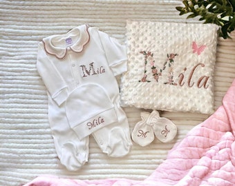 Baby Girl Newborn Outfit Set for Hospital Home Coming Outfit Personalized Baby Gift Custom Name Baby shower Gift Monogrammed sleeper Newborn