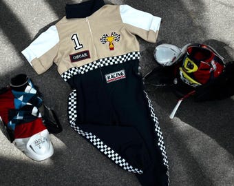 Kinder Name und Nummer Beige Racing Suit Geburtstag Kostüm Outfit, Kleinkind Racer Jumpsuit Personalisierte Racer Autofahrer Kostüm Geburtstag