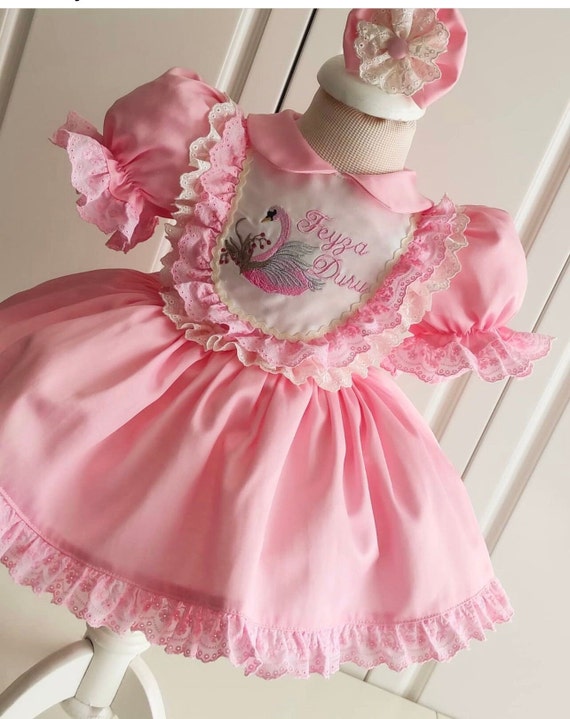 pink swan dress Pink Swan Dress, Frozen Moment Stock Image