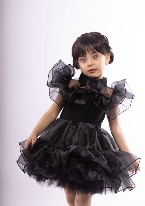 Smiffys Gotisches Ballkleid Für Kinder – Mit Netz-Rüschen, Gr. 10–12 Jahre, Halloween-Kostüm