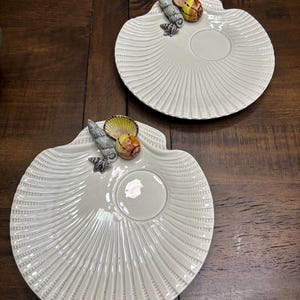 two vintage Fitz and Floyd coquille seashell plates 9 inches wide