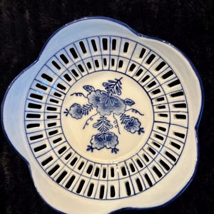 vintage blue and white porcelain trinket/ candy bowl 6 inches wide