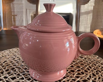 Vintage Mcm retro home Laughlin fiesta pink/mauve teapot holds 5 cups