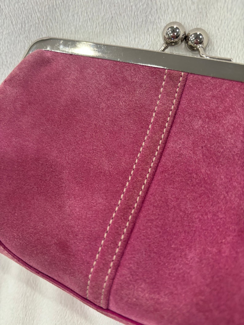 womens pink suede coach wristlet bag zdjęcie 5