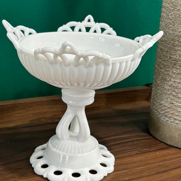 vintage Westmoreland white pedestal milk glass candy dish/ bowl